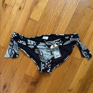 Vintage 1946 Black and White Paisley Bikini Bottom